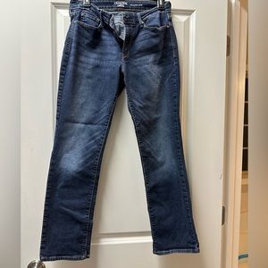 Denizen Levi’s size 8 modern slim